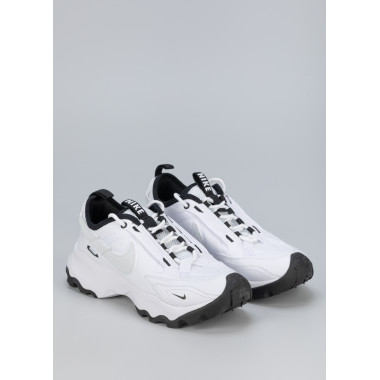 Кроссовки NikeDR7851-100/252